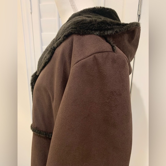 Liz Claiborne brown faux shearling maxi coat with hood & pockets M - Picture 5 of 11